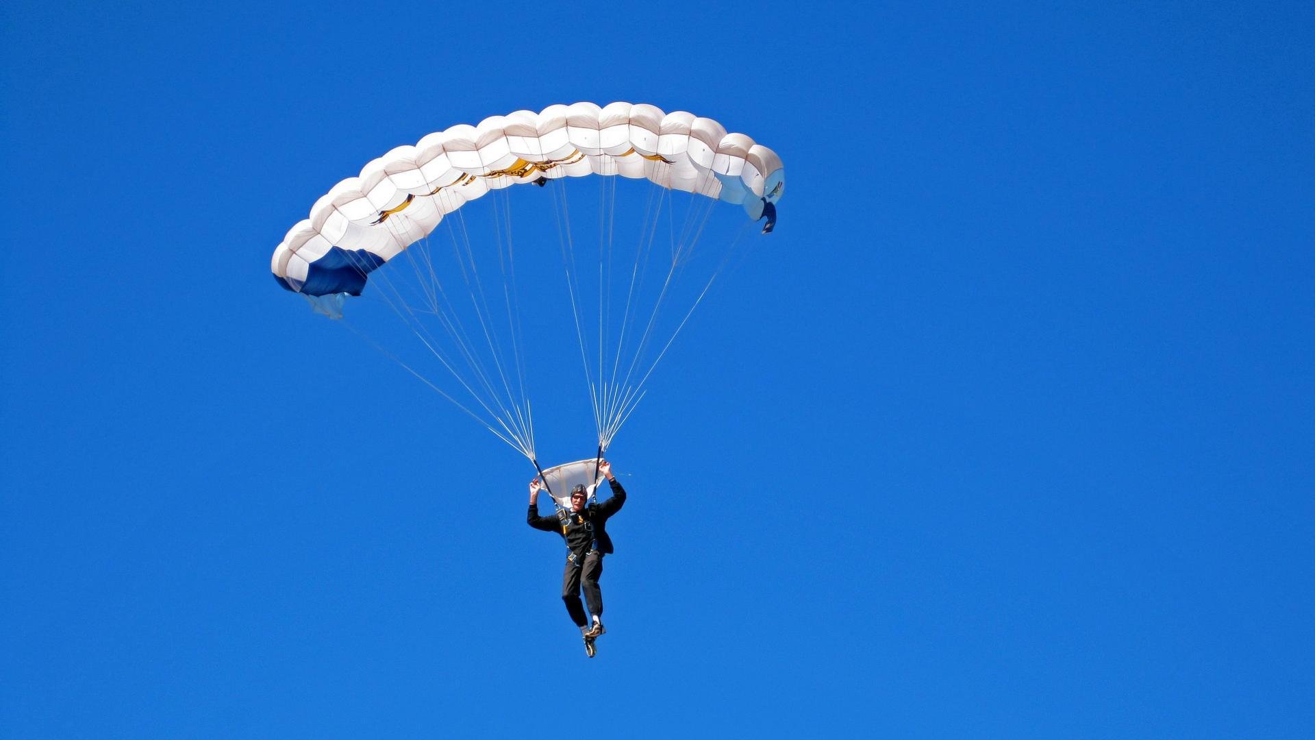 开云官网首页-《英雄联盟》“未来之战”主题赛,创意无限!